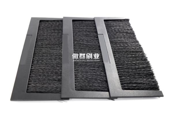機柜密封毛刷的三大用途 機柜密封毛刷的三大用途